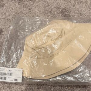 ALO Yoga Fresh Linen Bucket Hat